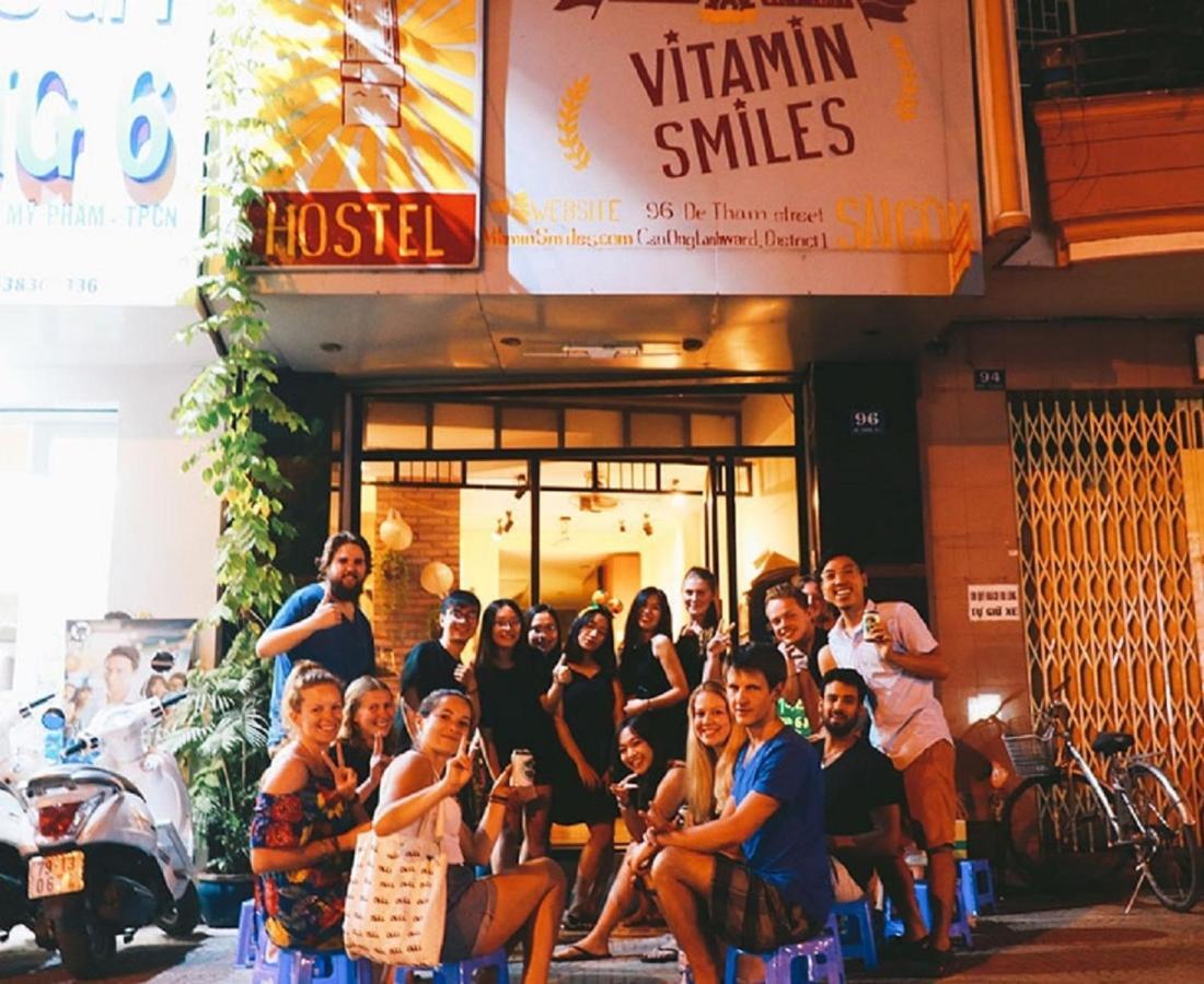 The Art - Vitamin Smiles Hostel Хошимин Экстерьер фото